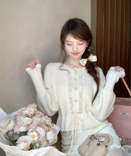 q 여자 집 찹쌀 찹쌀 눈 만 중년 자수 궁정 천 골드 센스 레이스 레이스업 스웨터 코트