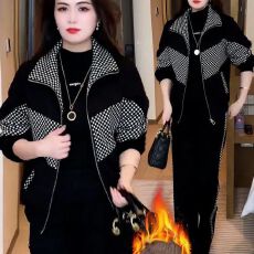 批发时尚休闲运动服套装女2025秋冬季新款加绒保暖中老年<b class='q'>妈妈装</b>两件套
