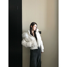 批发90新国标白鸭绒 芬兰雪境2025<b class='q'>冬</b>季羽绒服女 连帽收腰加厚短款外套