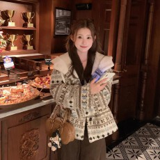 批发费尔岛羊羔毛加厚外套女2025冬季新款连帽百搭一体摇粒绒毛毛外套