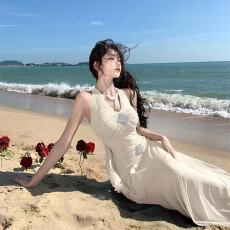 批发法式浪漫绝美挂脖收腰连衣裙性感三亚海边拍照裙子度假希腊女神裙
