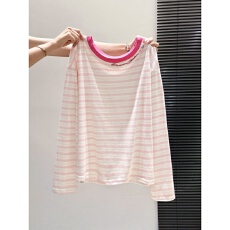 批发甜酷撞色圆领条纹<b class='q'>长袖</b>t恤女2026新款宽松刺绣慵懒百搭<b class='q'>打底衫</b>上衣