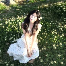 批发法式复古碎花连衣裙女装夏季新款气质v领蕾丝花边收腰显瘦长裙子