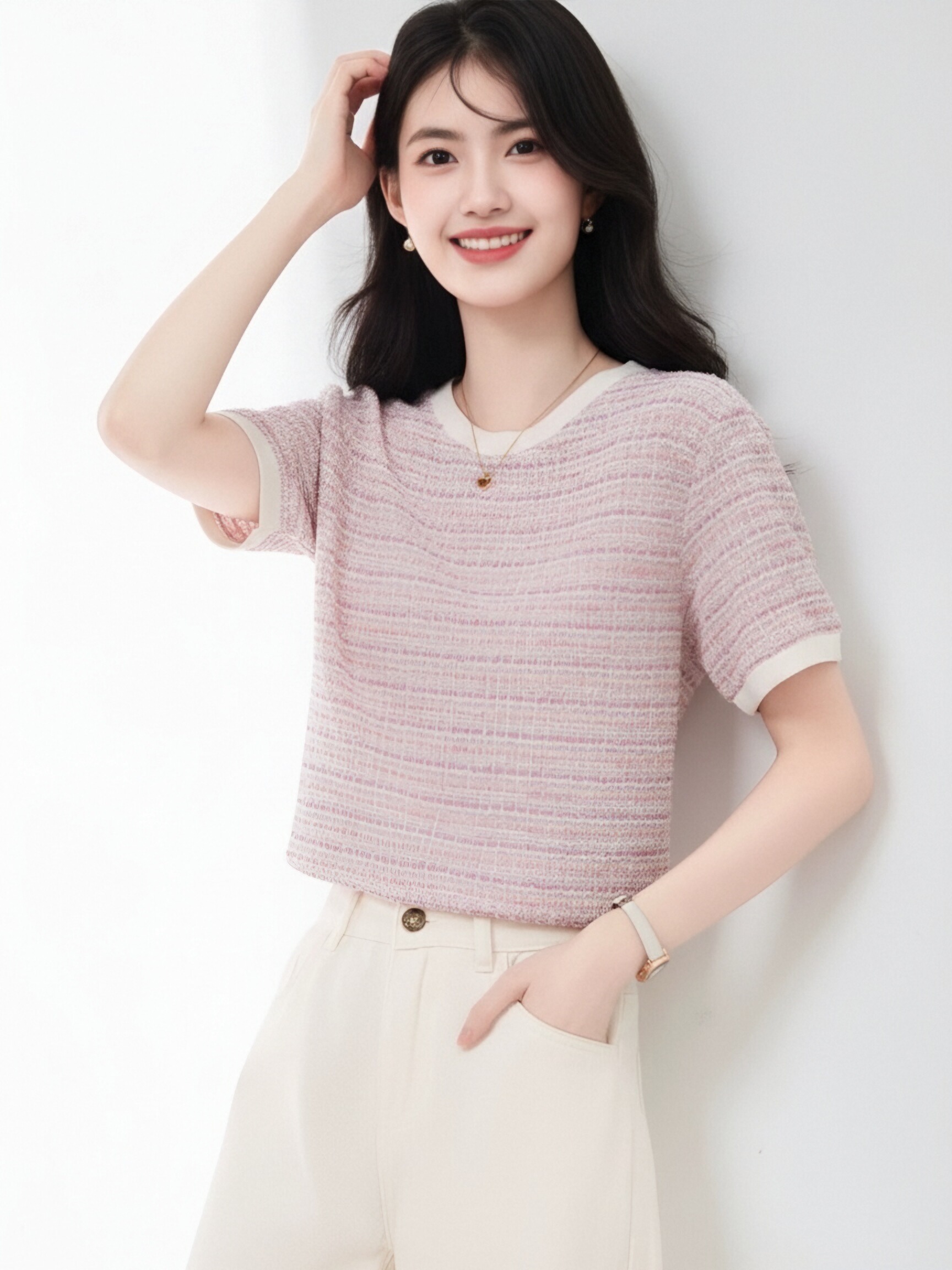 분말 보라색 작은 샤넬 스타일 스트라이프 반팔 티셔츠 여성 여름 새로운 배색 라운드 넥 부드러운 품격 다용도 슬림해 보이는 맨위