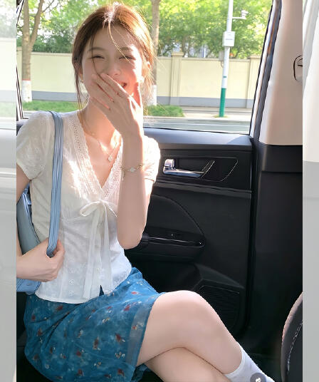 순면 자카드 원단 네리 반팔 여성 셔츠 여름 레이스업 자수 쇼트 스타일 부드러운 순수한 욕망 거품 소매 맨위