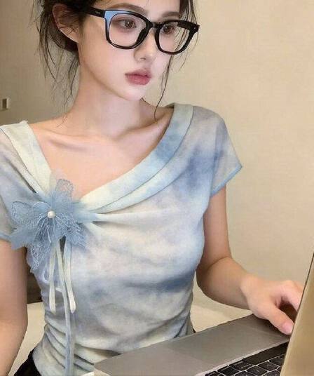빅 사이즈 지방 mm 프랑스식 몸매 가꾸기 홀치기 염색 나비 레이스업 반팔 티셔츠 디자인 센스 여름 달콤한 핫걸 흔들다 칼라 맨위