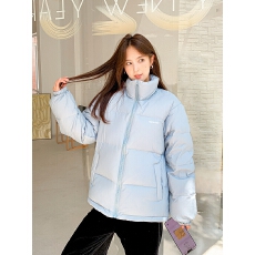 批发<b class='q'>冬</b>天短款羽绒服女  立领<b class='q'>冬</b>季简约宽松加厚亮世秋面包服