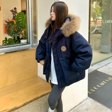 批发白鸭绒藏青色工装冲锋衣羽绒服女冬季2026新款流行爆款派克外套