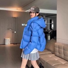 批发白鸭绒泡芙连帽羽绒服女短款冬季加厚保暖时尚龟背百搭面包服外套