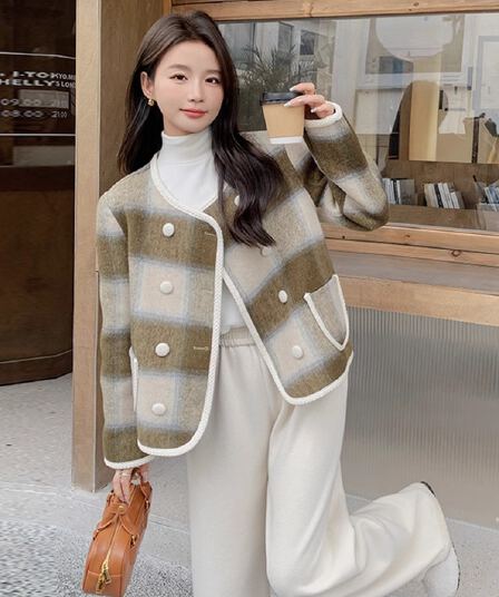 명문 여성 작은 샤넬 스타일 체크무늬 코트 여성 짧은 모직 외투 2026 년 새로운 영국식 바람 라운드 넥 더블 행 가을 겨울