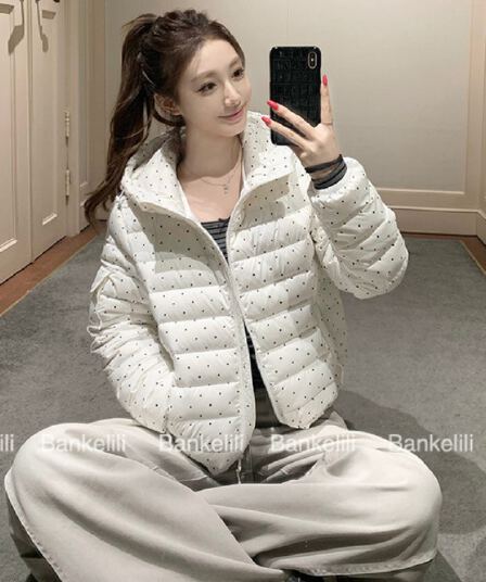 밤나무 코코아 한 여성 꽃무늬 따뜻한 따뜻한 패키지 겨울 제로 압력 센스 ins 갈비 살 후드 다운 재킷 여성 겨울 면 옷
