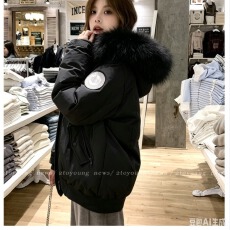 批发3MER哦哦三妹同款2026大毛领连帽羽绒服女冬季新款<b class='q'>情侣</b><b class='q'>保暖</b>派克服