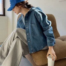 批发<b class='q'>韩国</b>2026<b class='q'>牛仔</b>衬衫<b class='q'>外套</b>带帽子个性前短后长