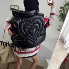 批发韩国<b class='q'>东大门</b><b class='q'>代购</b>秋冬款后背爱心立领无袖马夹