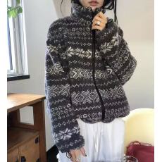 批发<b class='q'>韩国</b>chic 复古费尔岛提花立领羊羔羔棉服<b class='q'>外套</b>