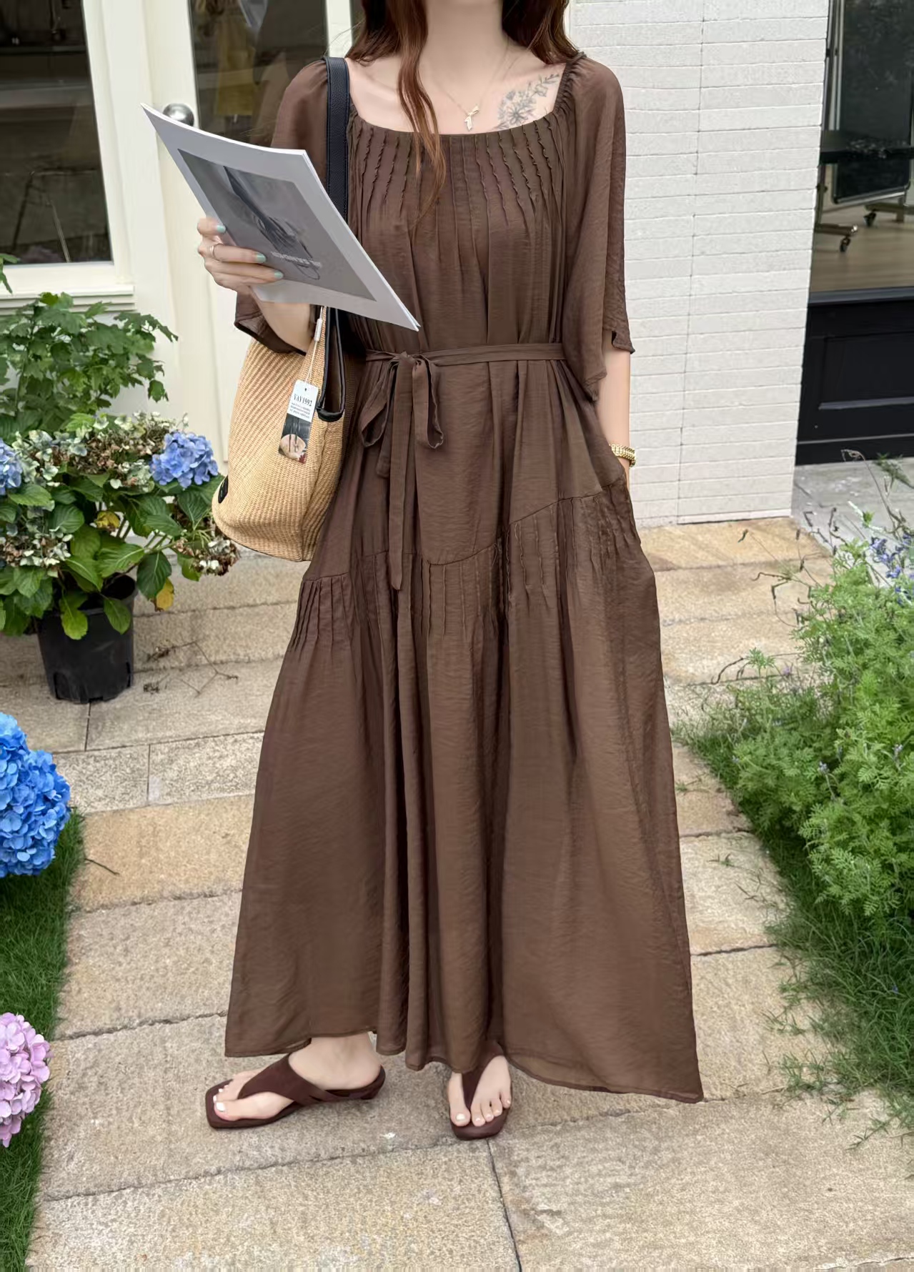 일본과 한국 부서 2026 새로운 오프숄더 루즈핏 레이스업 슬림해 보이는 롱 코트 드레스