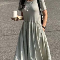 批发有货夏季赫本风收腰显瘦<b class='q'>连衣裙</b> <b class='q'>时尚</b>减龄圆领针织<b class='q'>连衣裙</b>女
