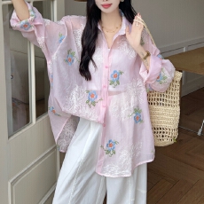 批发韩版绣花休闲宽松<b class='q'>大码</b>衬衫百搭防晒度假衬衣女