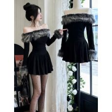 批发赫本风气质小个子黑色<b class='q'>连衣裙</b>女装2026春季新款显瘦<b class='q'>收腰</b>法式小黑裙