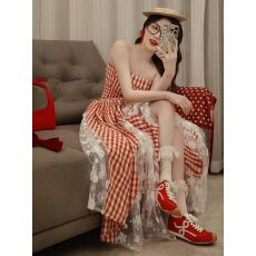 批发韩版镂空2026甜美度假风蕾丝拼接吊带<b class='q'>连衣裙</b>高腰修身显瘦气质长裙