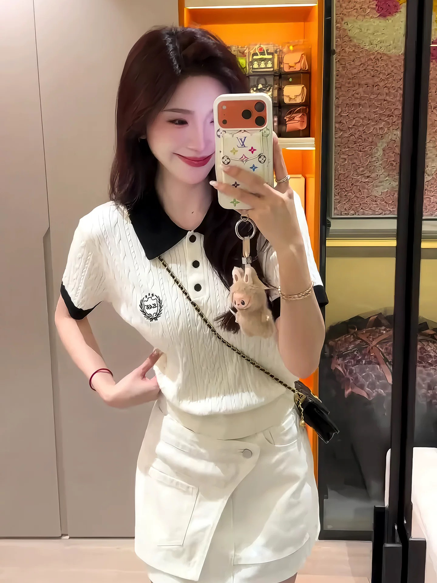 한 부서 학원 스타일 POLO 칼라 자수 얼음 실크 니트 반팔 티셔츠 여성 여름 배색 외국 가스 연령 감소 슬림해 보이는 맨위