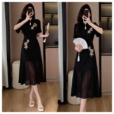 批发实拍~<b class='q'>大码</b>女装短袖长裙夏季微胖MM百搭风新中式<b class='q'>时尚</b>旗袍连衣裙