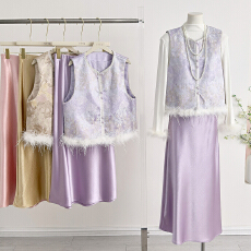 批发实拍新中式国风马甲背心鸵鸟毛提花坎肩外搭<b class='q'>真丝</b>盘扣马夹上衣女秋