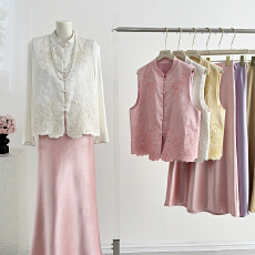 批发实拍新款气质钉珠羊毛马甲女秋<b class='q'>冬</b>欧货新款刺绣马夹外套马夹上衣