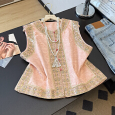 批发实拍高级感唐装国风马甲新款民族风新中式亮片钉珠钮扣马夹潮