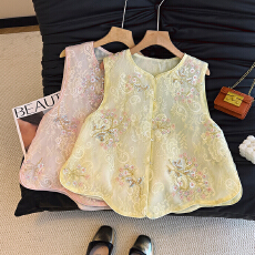 批发新中式国风重工亮片钉珠刺绣轻薄马甲女2026<b class='q'>夏</b>季新款国风马夹潮短