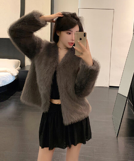 실사 한국 스타일 겨울 새로운 여우털 모피 재킷 여성 짧은 V넥 영 패션 다용도 인터넷 유명인 폭발
