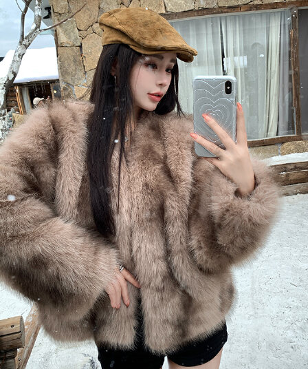 실사 겨울 새로운 모방 여우털 모피 여성 코트 패션 홀치기 염색 V넥 영 섹션 쇼트 스타일 모피 재킷