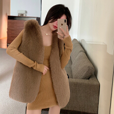 批发实拍仿兔毛连帽马甲保暖冬季新款皮草外套女款环保毛毛马夹 ins风