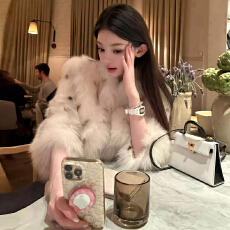 批发早安樊樊「墨云间」芬兰进口saga级白狐皮草山猫纹袖口可拆外套女