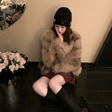 Realzz一甯章章 浪漫双色 晕染狐狸毛轻盈年轻感韩版环保皮草外套
