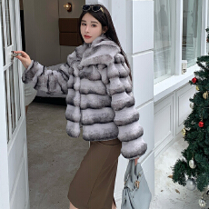 批发Eleanor闯爷冬季新款高级感仿獭兔毛保暖翻领时髦贵妇皮草短外套