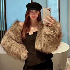 批发韩版新款<b class='q'>海宁</b>仿貉子毛<b class='q'>皮草</b>外套韩版短款时显瘦尚仿染毛尖<b class='q'>皮草</b>大衣