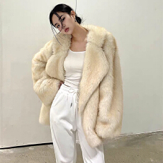 批发韩版冬季新款加厚仿狐狸毛年轻气质<b class='q'>中长款</b>环保皮草翻领外套大衣女