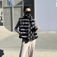 批发冬季新款高级感“白富美”龙猫纹气质马甲<b class='q'>短款</b><b class='q'>皮草</b>仿濑兔毛毛外套