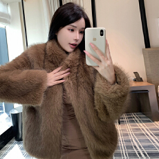 批发实拍月光琉璃 贵气感双色晕染新款整皮仿狐狸毛腹毛皮草外套短款