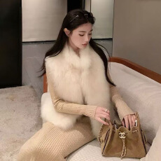 批发冬日御寒神器 软黄金山羊绒皮草马甲女皮毛一体环保<b class='q'>狐狸毛</b>毛外套