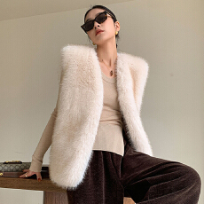 批发实拍 秋冬新款<b class='q'>韩版</b>环保皮草仿狐狸毛毛马甲女背心外搭中长款外套