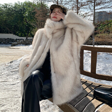 批发实拍韩版毛毛外套女<b class='q'>中长款</b>冬季新款宽松加厚环保仿狐狸毛皮草大衣