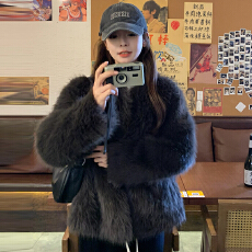 批发冬季韩版高级感灰棕环保皮草外套女新款<b class='q'>短款</b>圆领仿狐狸毛毛绒上衣