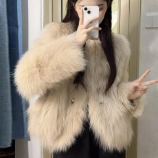 批发环保仿皮草外套女<b class='q'>秋</b>冬季宽松加厚毛绒托卡短款加棉加厚小香风上衣