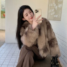 批发维多利亚<b class='q'>冬</b>季新款整皮芬兰进口狐狸毛皮草外套时尚高级毛毛女