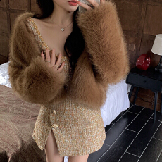 批发实拍韩版冬季新款仿进口狐狸毛<b class='q'>皮草</b>女<b class='q'>短款</b>环保毛毛显瘦加厚款外套