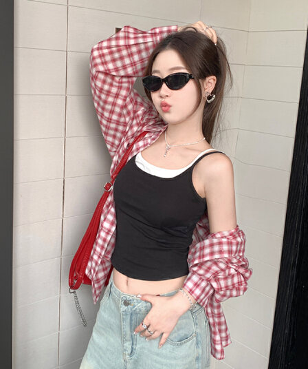나비 매듭 홀로우 아웃 뒤로 하나 컵 캐미솔 페이크 레이어드 맨위 슬림해 보이는 한국 스타일 여름 새로운 아름다움 뒤로