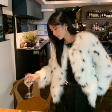 批发环保小奶豹狐狸毛皮草外套女年轻款小个子韩版冬季新款短款大衣
