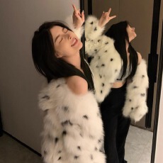 批发新款冬季环保狐狸毛皮草外套女年轻款高级圆领时尚洋气仿毛毛大衣